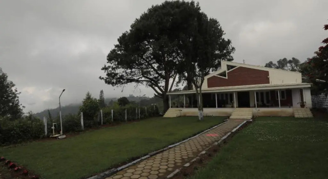 Nilgiris Inn By Lexstays Kotagiri, Ooty