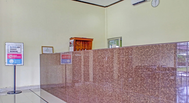 OYO 90423 Hotel Aman, Rezervovat Hotel Hotely v Kalimantan s parkováním, Parkování