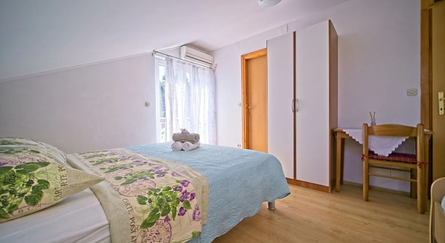 Апартаменты Standard c 1 комнатой с балконом и с видом на море Guest House Matana Pomena