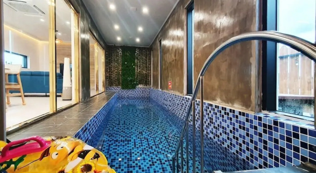 Raon Pool Villa