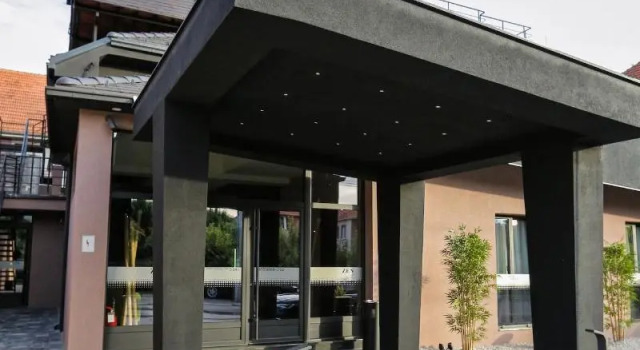 Garni Hotel Zen free parking, Забронировать Курортный отель Ниш Центральная Сербия