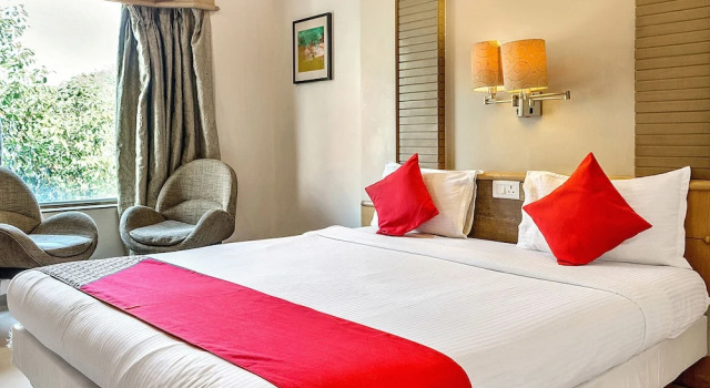 OYO 11089 Hotel Deccan 8, Забронировать Отель Deccan Пуна, рядом с FTII