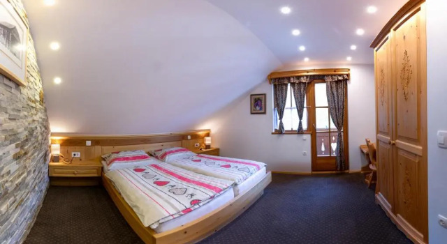 Апартаменты c 1 комнатой с балконом и с видом на горы Apartments in Villa Flora