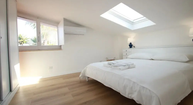 Edri Beach House, Book Hotel Hoteller i Salerno med parkering, Parkering