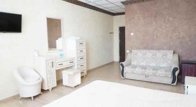Lazurnoye, Reserva ahora Hotel Hoteles en Surovikinsky District con piscina, Piscina