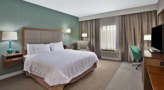 Двухместный номер Standard Hampton Inn & Suites Alliance