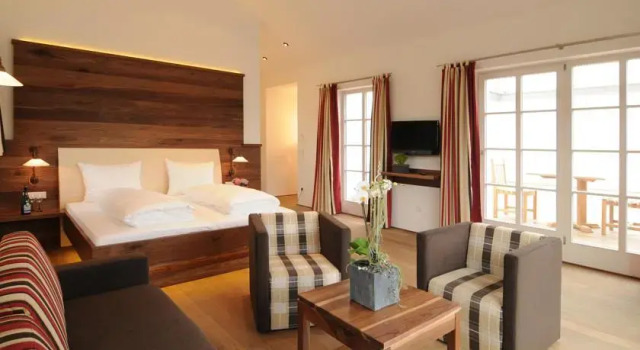 Weingutshotel St. Michael, Забронировать Отель Винтрих Хунсрюк