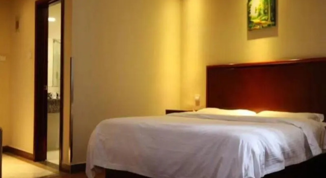 Номер Standard GreenTree Inn Anhui Luan Shouxian Dinghu Avenue Express Hotel