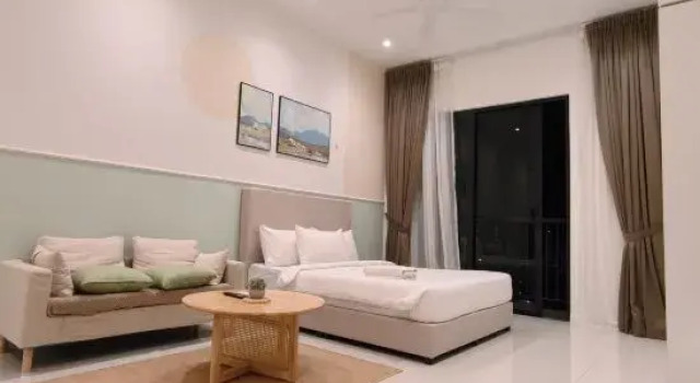 Люкс Deluxe с балконом Chambers Residence KLCC By Purple Orchid