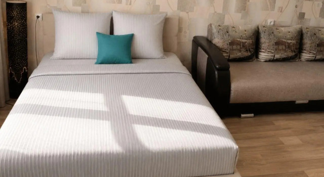 Studio apartment Natalie Rooms in the Military Town area, Prenota Appartamento Syzran' 