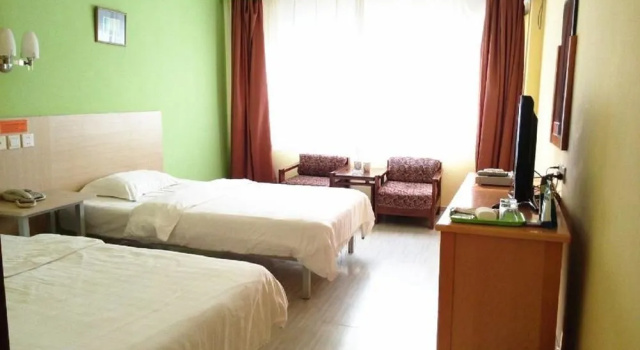 Qingdao New Holiday Hotel, Prenota Hotel Hotel a Shandong con parcheggio, Parcheggio