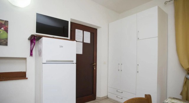 Apartment three-room Number 8 on the seafront of Morcone-MORCONE TRILO N° 8