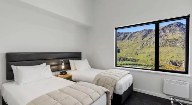 Riverview Penthouse - Apartment 19, Book Apartment Arthurs Point New Zealand