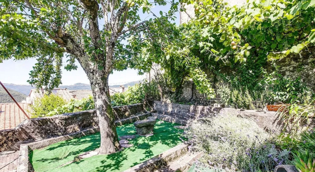 Коттедж Farmhouse in Casoli near Ski Slopes