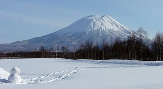 Четырёхместный номер Standard с видом на горы Hotel Resort Inn Niseko