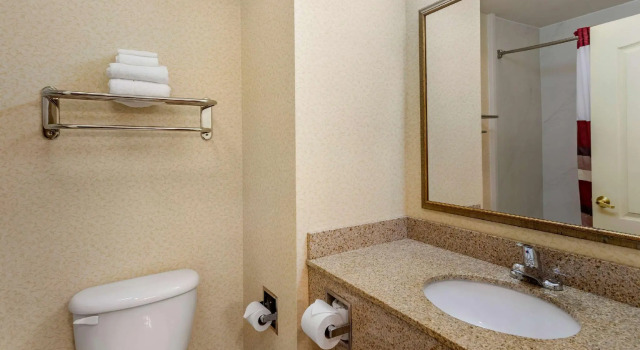 Люкс Red Roof Inn & Suites Berea