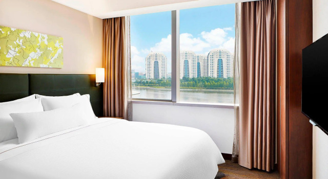 Двухместный люкс c 1 комнатой Element by Marriott Suzhou Science and Technology Town