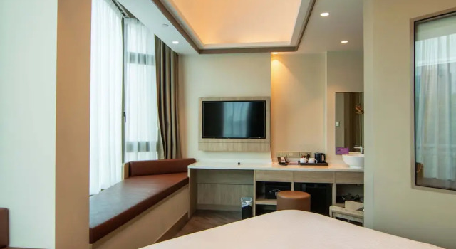Номер Deluxe Aqueen Prestige Hotel Jalan Besar
