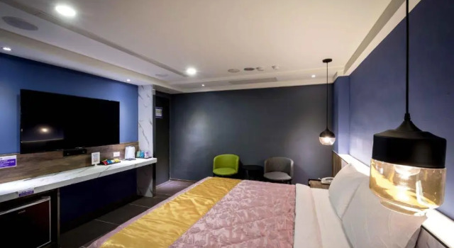 OUGE Motel - Fengshan, Prenota Motel Fengshan Kaohsiung