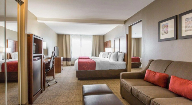 Comfort Suites Victorville-Hesperia, Prenota Hotel Hesperia California