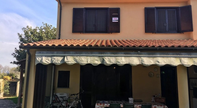 House With 4 Bedrooms in Località Torre di Maremma, With Pool Access a, Boek Hotel Hotels in Lazio met parkeren, Parkeren