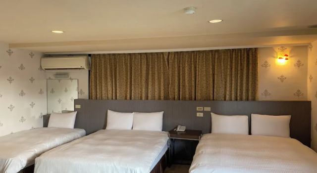 Standard Quádruplo quarto Sunny Hotel