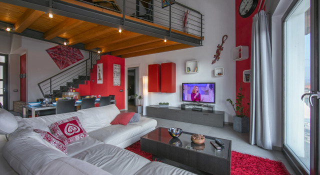 Villa Laura Private Pool and Garden near Lake Maggiore for 9 - Happy Rentals, Забронировать Вилла Безоццо Provincia di Varese