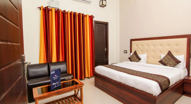 OYO Flagship 12365 CZ Inn