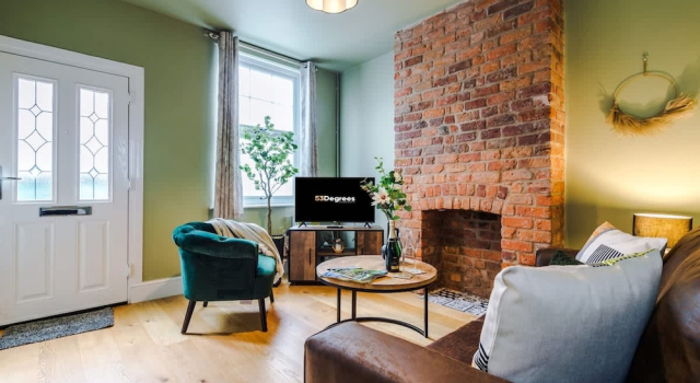 NEW Stylish Home Amazing Location Sleeps 6, Забронировать Дом для отпуска Виллы Честера, рядом с Больница Countess of Chester, Вилла