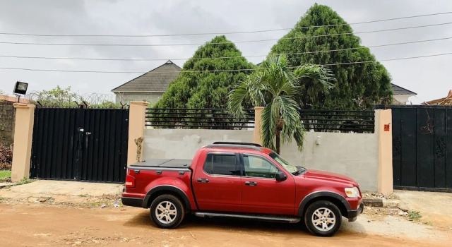Коттедж Elegantly Apportioned 4-bed House in Ikorodu