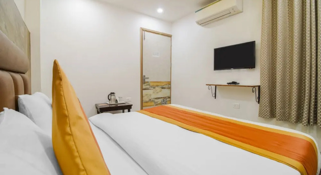 Номер Standard Gracious by Vishesh Hotels & Home Stay