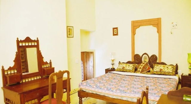 Hotel Tordi Palace, Book Hotel Hoteller i Tordi med parkering, Parkering