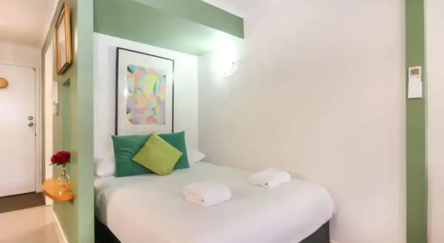 Open-plan Studio In Great Location, Забронировать Отель Отели Брисбна 3 звезды, рядом с Паромный терминал Mowbray Park, 3*