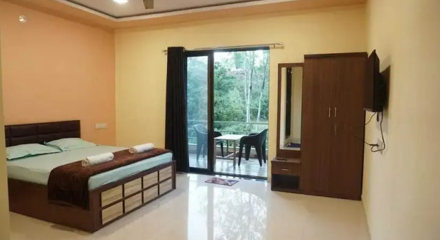 7 Hill By Sansid Stays