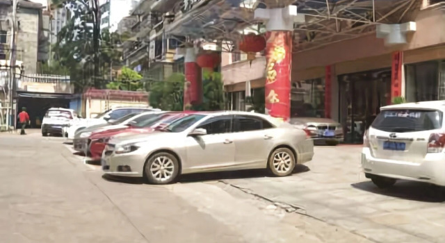Mengyuan Business Hotel, Rezervovat Hotel Hotely v Linchuan s parkováním, Parkování