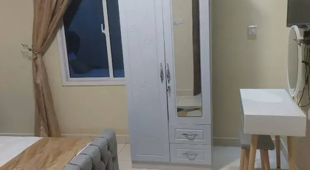 Janhas Senegambia Villa rental 3 with free wi-fi, Book Villa Sommerhuse i Serekunda, Hytte