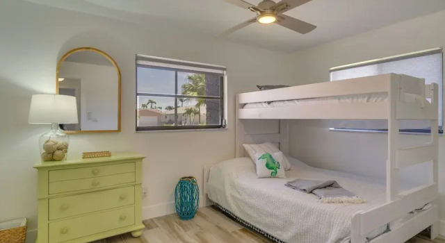 Swim, Fish & Boat: Beachy Home in Cape Coral!