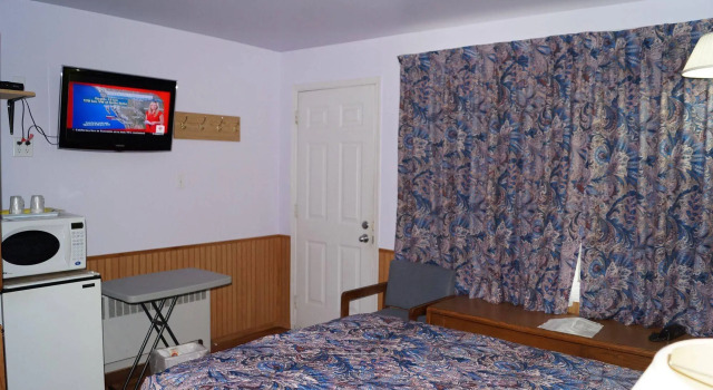 Robyn's Motel, Rezerwuj Motel Peterborough Kawartha and Northumberland
