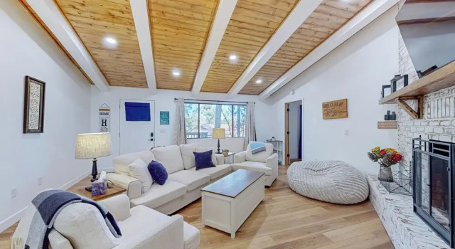 4BR Home w/ Decks, Fireplace, Golf Nearby, Забронировать Дом для отпуска Пайнтоп-Лейксайд штат Аризона