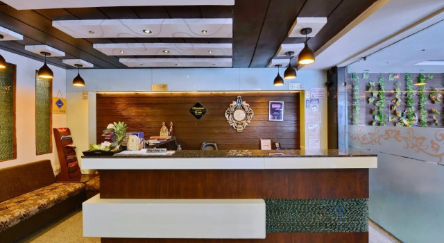 Hotel Shree Vatika, Забронировать Отель Бхопал штат Мадхья-Прадеш, рядом с Железнодорожный вокзал Хабибгандж