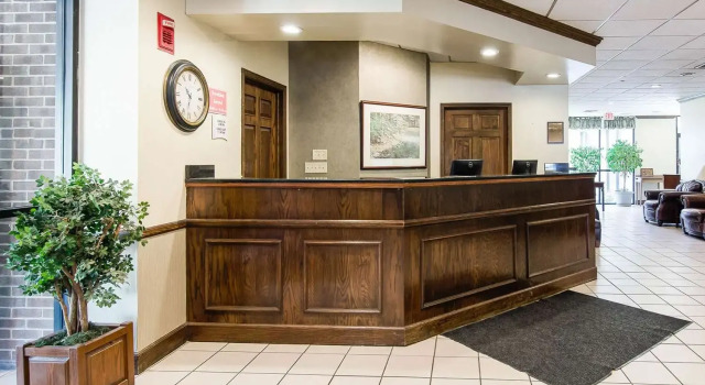 Quality Inn & Suites, Rezervasyon Otel Norton Virjinya
