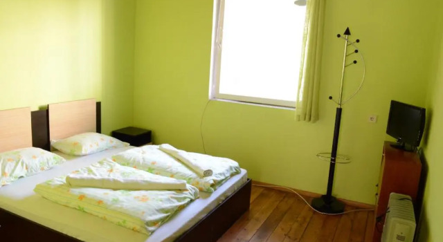 Номер Comfort Elegance on a Budget - Rooms for Rent in Sofia Center