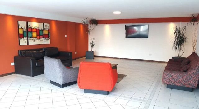 Hotel Uruguay, Забронировать Отель Отели Вилья-Карлос-Пас с парковкой, рядом с Uruguay Bridge, Парковка