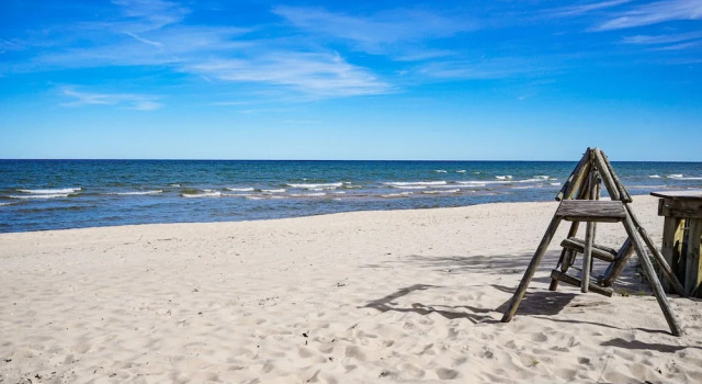Коттедж Grand Beach Club of Oscoda Garden Cottage on the Lake