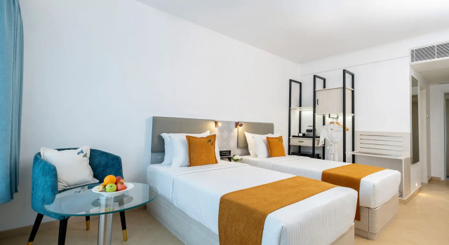 Двухместный номер Premium Hotel Kohinoor Continental, Airport