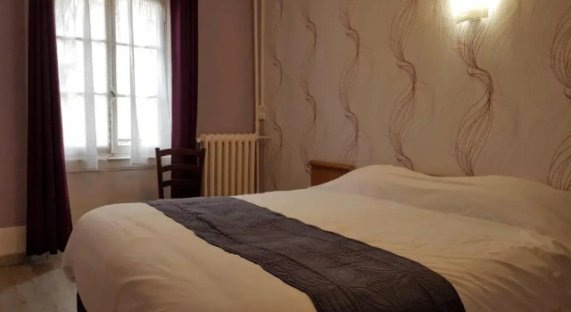Двухместный номер Standard Logis Le Grand Hotel du Louvre