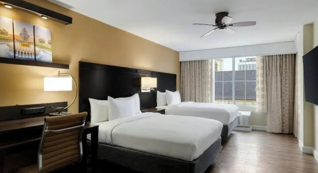 Четырёхместный номер Standard Courtyard by Marriott Charleston Historic District
