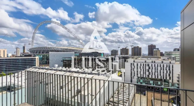Апартаменты Modern, Stylish PENTHOUSE Apartment next to Wembley Stadium!