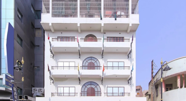 Hotel R B International