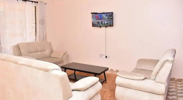 Апартаменты Executive A&B Cozy Apartments Kitale